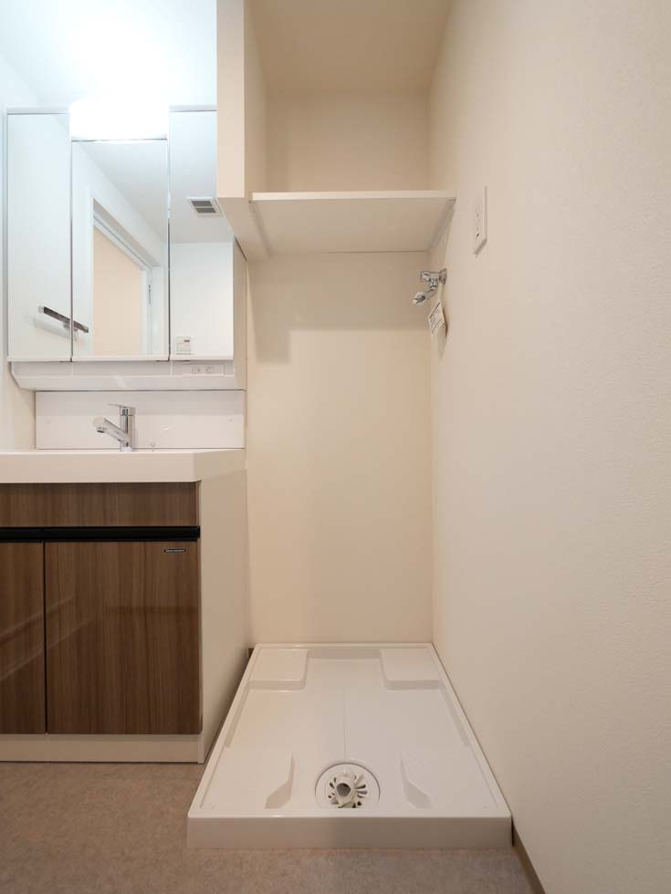 コンポジット渋谷本町の内装