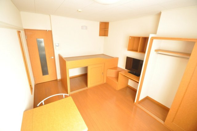 レオパレスひめのの居間・リビング