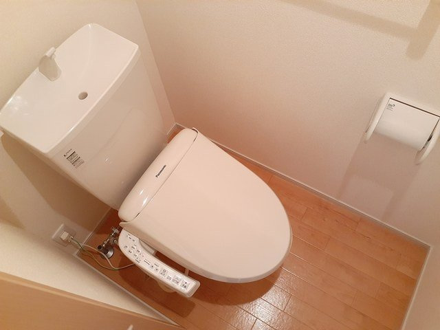 グラースⅡのトイレ|コンパクトで使いやすいトイレです