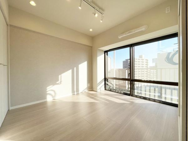 メイツ大森西の洋室|心地よい日差しと風が気持ちの良い居室♪　リッチな空気は、広々とした居室の特権です♪
