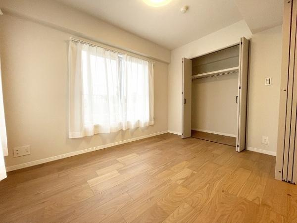 【洋室】 | ラヴィドール狛江 | 約6帖洋室