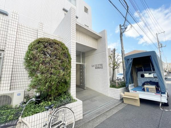 【エントランス】 | ラヴィドール狛江 | 管理が行き届いて、きれいなエントランスです！