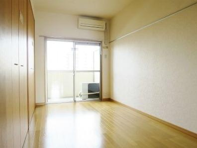 【居間・リビング】 | リファレンス箱崎 | アレンジ自由自在の広々空間です！