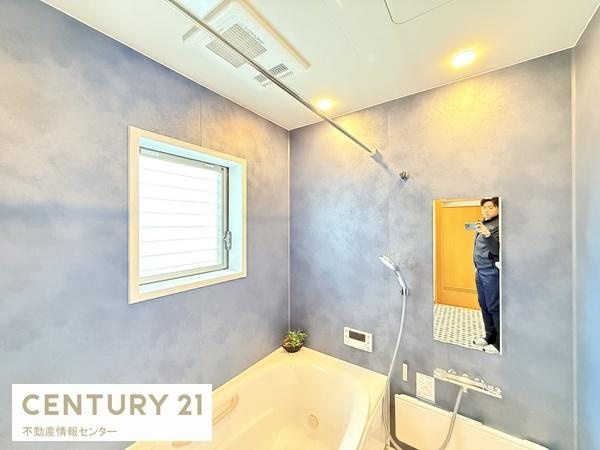 【浴室】 | 南市岡１丁目　中古戸建 | 浴室暖房乾燥機・追い炊き機能がついたお風呂に新調！あったら嬉しい設備が充実しております！