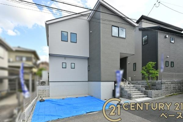 リナージュ菖蒲町 ２号棟 ／新築一戸建