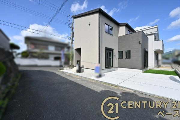 リナージュ菖蒲町 １号棟 ／新築一戸建の前面道路含む現地写真|■現地撮影写真■前面道路約４ｍでお車の出し入れも楽々！