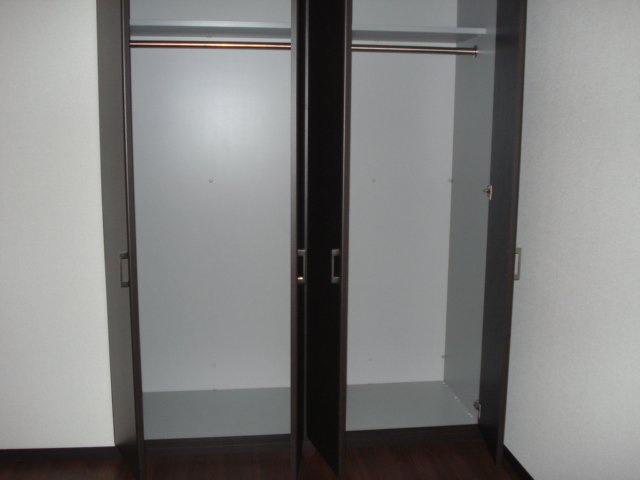 エル・ドラード引水の収納|クローゼット