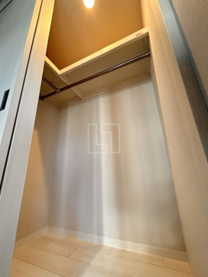 【収納】 | ルフォンプログレ堺筋本町タワーレジデンス | ルフォンプログレ堺筋本町タワーレジデンス　ウォークインクローゼット