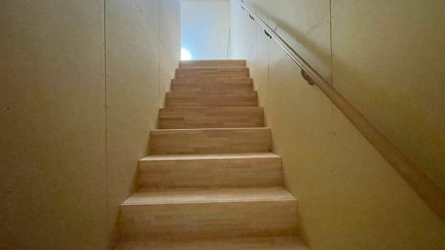 長久手貸テナントビルの内装