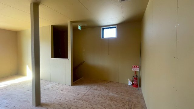 オオタ古戦場店舗の内装