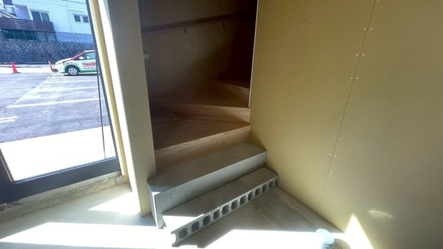 オオタ古戦場店舗の内装
