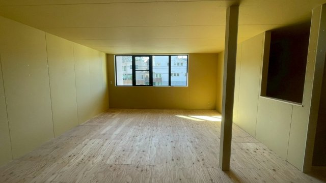 オオタ古戦場店舗の内装