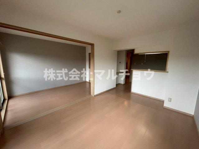 フィオーレの洋室|落ち着いた色調の洋室です