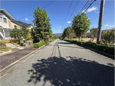 【前面道路含む現地写真】 | 兵庫県川辺郡猪名川町白金1丁目