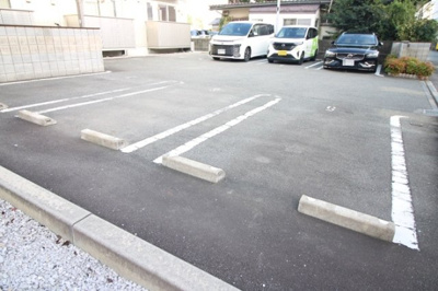 【駐車場】 | プランドール | 駐車場