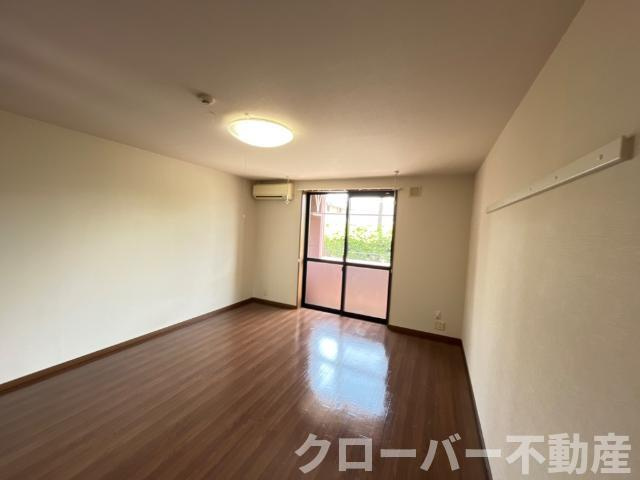 ヴァンルージュの内装|洋室