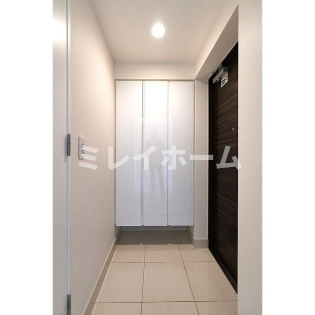 コンフォリア品川イーストの玄関