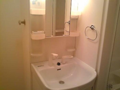 【洗面所】 | フラワータウン栄町B
