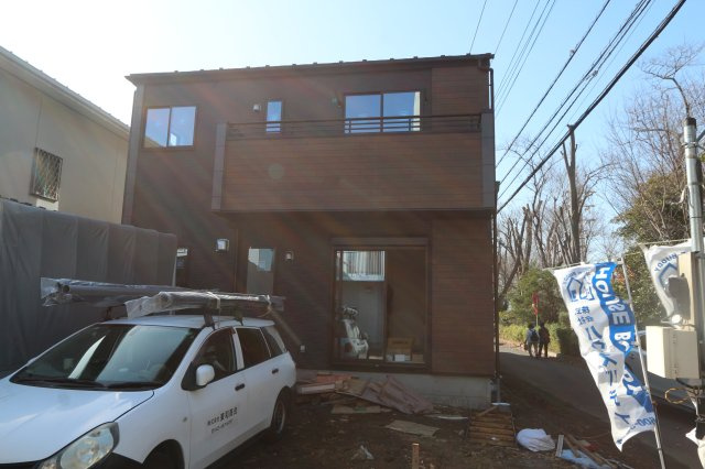 【FIT】小平市中島町２期の外観|近隣にはスーパー「西友」等があります♪日々のお買い物が便利な環境です♪