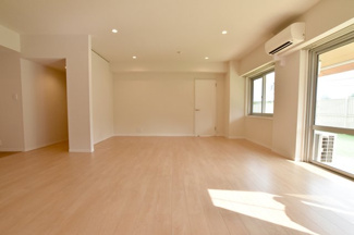 【居間・リビング】 | 高輪ホームズ