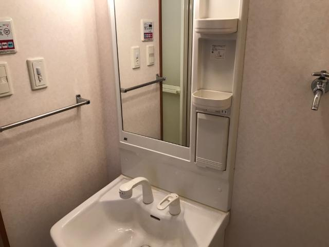 ファイン・シアの洗面所|洗髪洗面化粧台