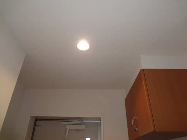 モア・クレアのその他|人感センサー付ライト