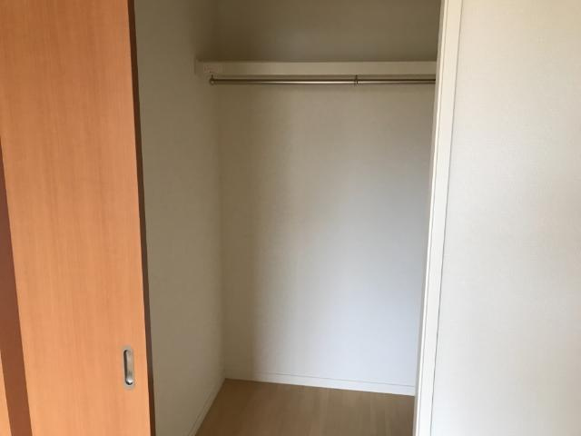 モア・クレアの収納|ウォークインクローゼット