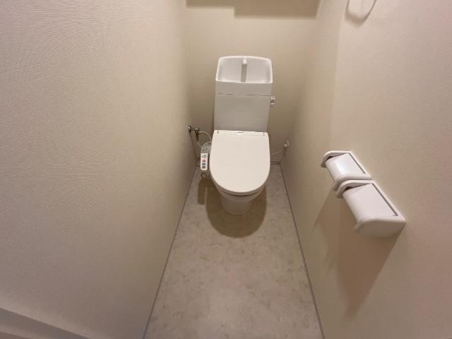 ラルク・アン・シェルのトイレ|シャワー付トイレ