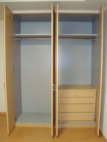 Ｌｕｍｉｎｏｕｓ（ルミナス）の収納|クローゼット