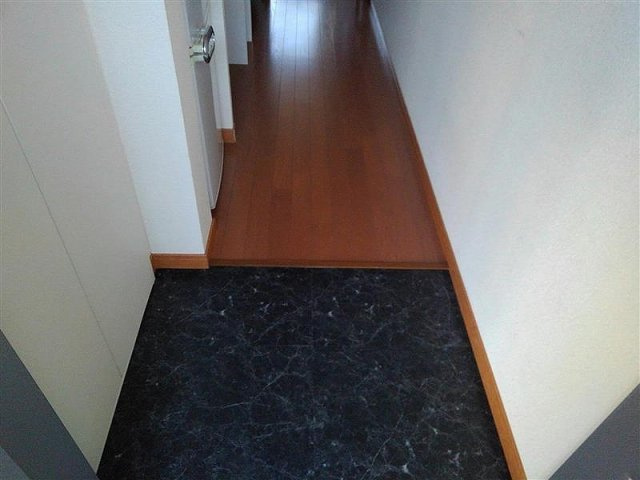 レオパレス英俊Ｂの玄関|きれいな玄関です