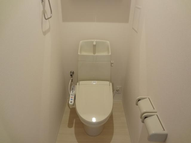 高尾崎 NEW TOWN　La・Ｔｅｒｒｅ Dのトイレ|シャワー付トイレ（イメージ）