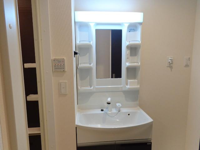 Ｗｅｓｔ　Ｖａｌｌｅｙ　ＭＯＴＯ　Ⅱの洗面所|洗髪洗面化粧台