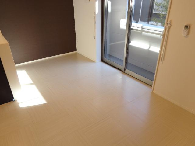 Ｗｅｓｔ　Ｖａｌｌｅｙ　ＭＯＴＯ　Ⅱの居間・リビング|リビング