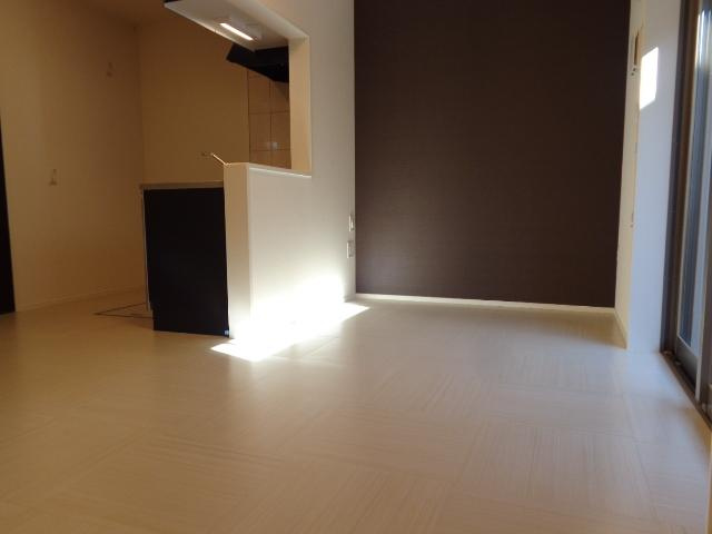 Ｗｅｓｔ　Ｖａｌｌｅｙ　ＭＯＴＯ　Ⅱの居間・リビング|リビング