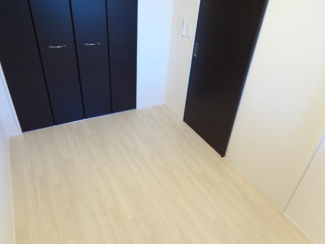 Ｗｅｓｔ　Ｖａｌｌｅｙ　ＭＯＴＯ　Ⅱの内装|洋室