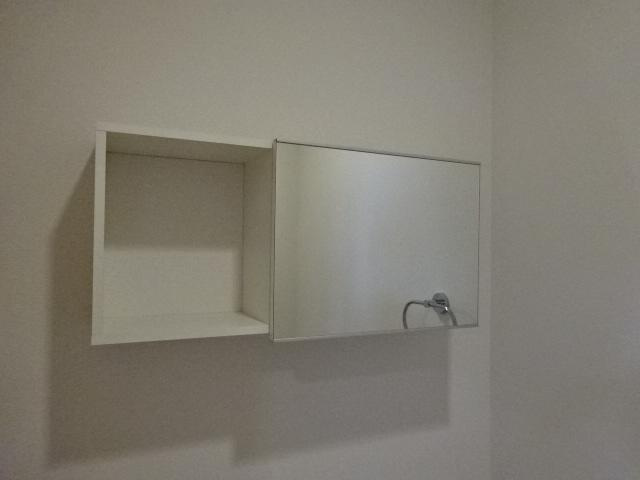 エクセルシオールの収納|トイレ収納
