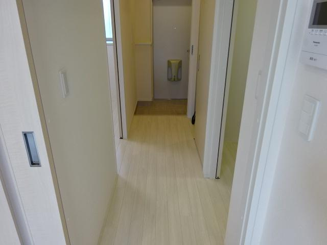 Ｒｉｃｈ　Ｓｅｎｔｉｒ（リッシュ　サンティール）の内装|廊下