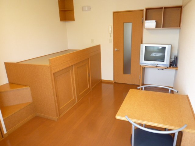 レオパレスソレーユの寝室|開放的な寝室です