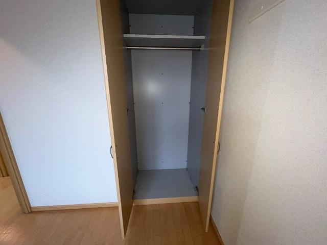 鹿嶋アーバンスクエアの収納|洋室クローゼット