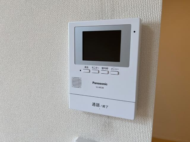 クレアーレの内装|カメラ付インターホン