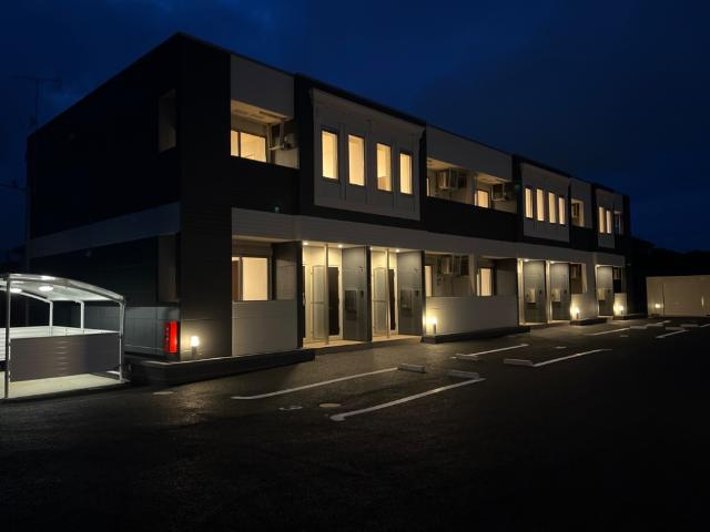 ロイヤルヒルズ（Royal　Hills）の外観|外観写真（夜）