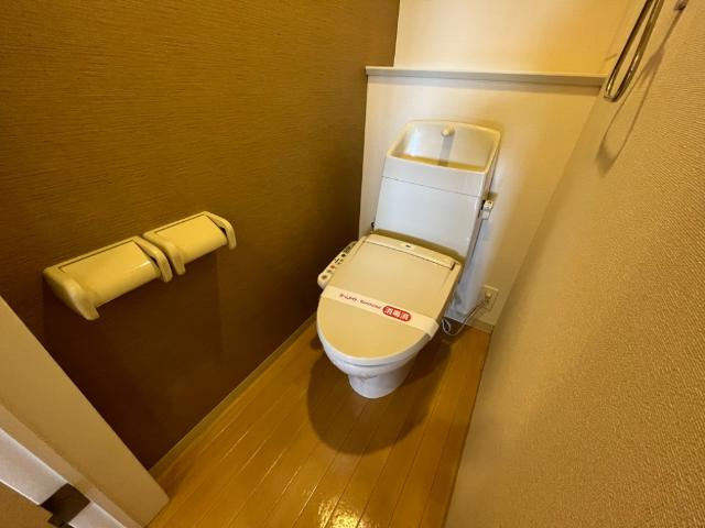 シンフォニーヒルズのトイレ|シャワー付トイレ