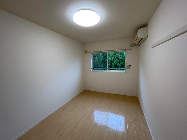 シンフォニーヒルズの内装|北側洋室