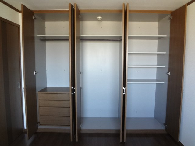 スカイヴァレィＡの収納|洋室クローゼット