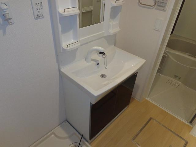 ひなたの洗面所|洗髪洗面化粧台