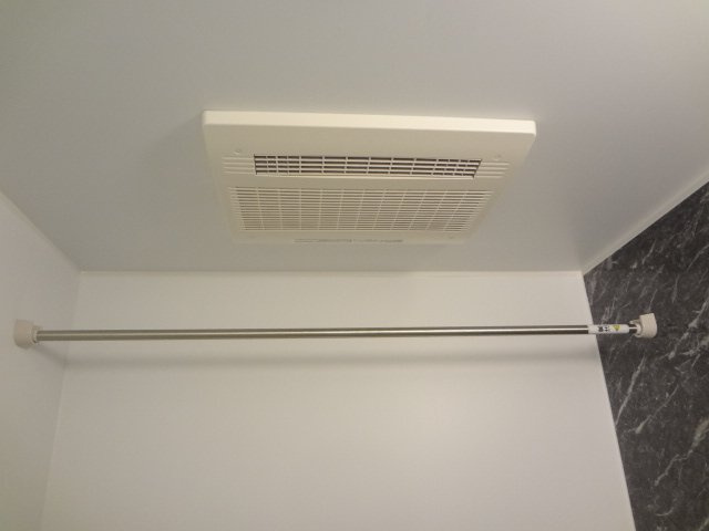 カーサ・アバンティーのその他|浴室乾燥機