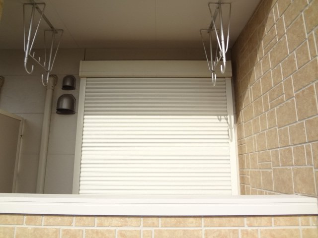 カーサ・アバンティーのその他|シャッター