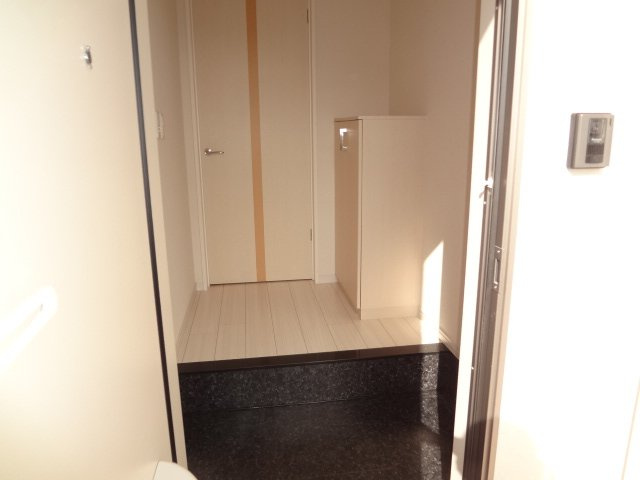 カーサ・アバンティーの玄関|玄関