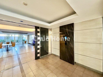 【防犯設備】 | サングランデ桜橋 | 【オートロック】オートロックシステムでセキュリティ充実。当たり前ですが、安全で安心して暮らすのって大事ですよね。お探しのご条件でオートロック付きの物件を探す方も多いですがやはりセキュリティは大事です。