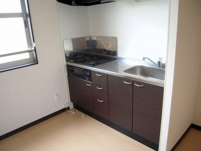 レオネクストリバーサイド堀割のキッチン|お料理しやすいキッチンです